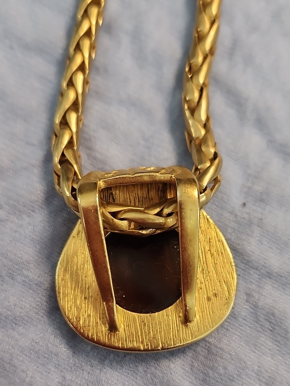 Vintage Amber Glass Roman Coin Pendant On Heavy Braided Gold Tone Chain - Picture 4 of 7